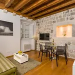Nije Presa Apartments
